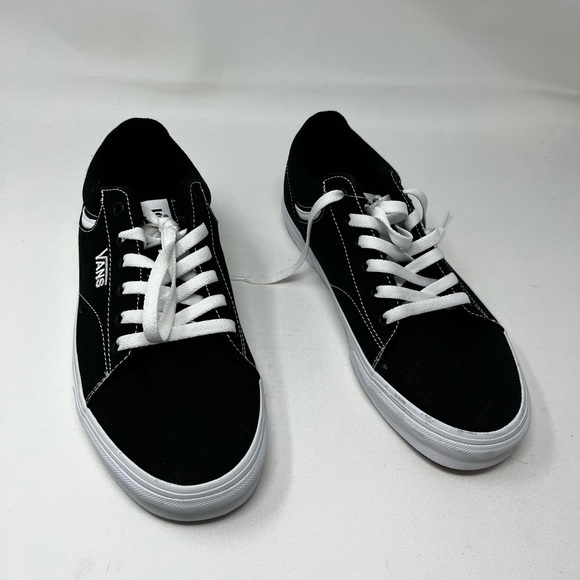 Vans Other - Vans Old Skool size 8.5 M- Final Sale - No returns